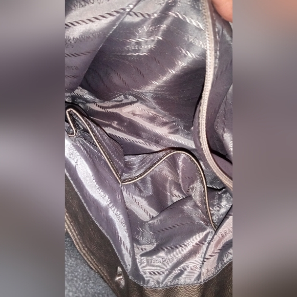 🌞Vera Wang Gray Shoulder Bag - Picture 12 of 14